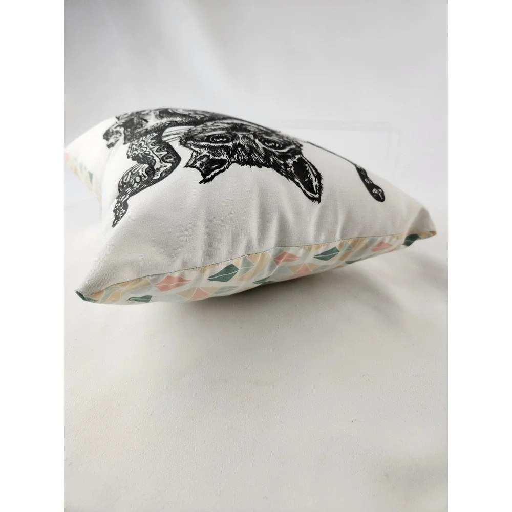 Cathulhu‎ Cat Throw Pillow Kitten Monster Octopussy cthulhu Artist Art Print
